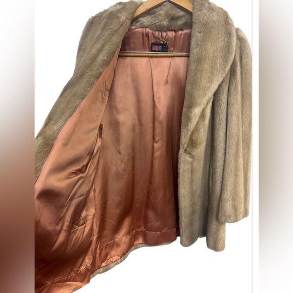 Adolph Schuman for Lilli Ann Faux Fur Coat Size Medium - Picture 3 of 10